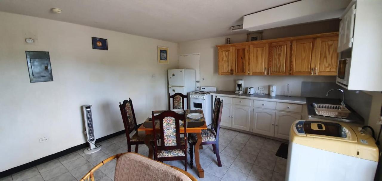 Malfranza Apartments 브리지타운 외부 사진